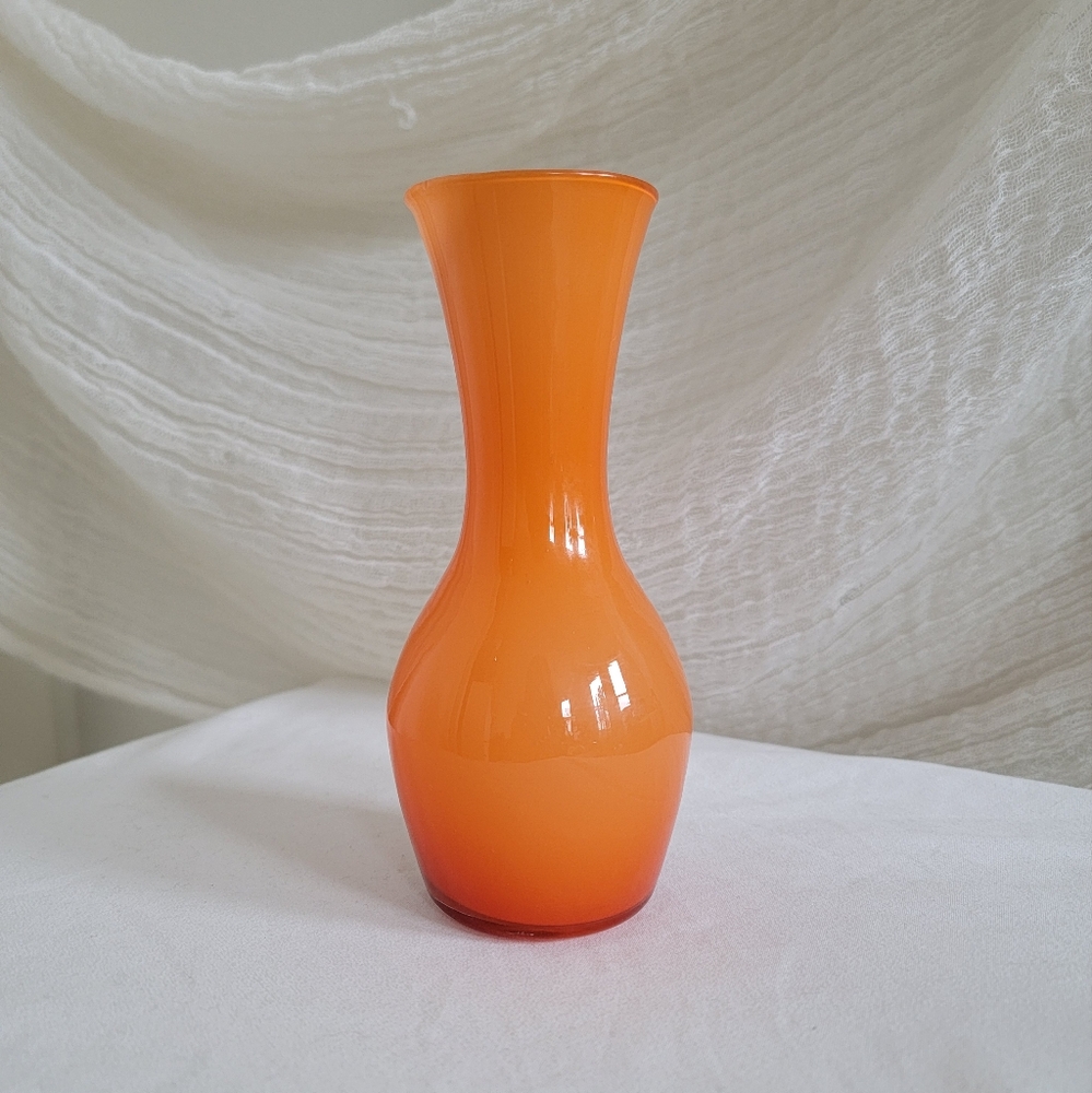 mid century modern / retro orange glass vase
